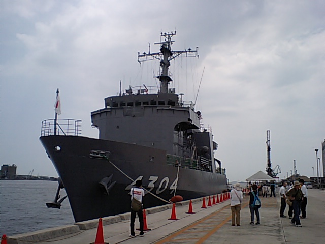 JS_Genkai_(AMS-4304)_at_Himeji,_Aug_2010_a.jpg