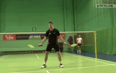 1317747782_badmington_juggling__10_shuttlecocks.gif