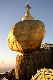 180px-Golden_Rock.JPG
