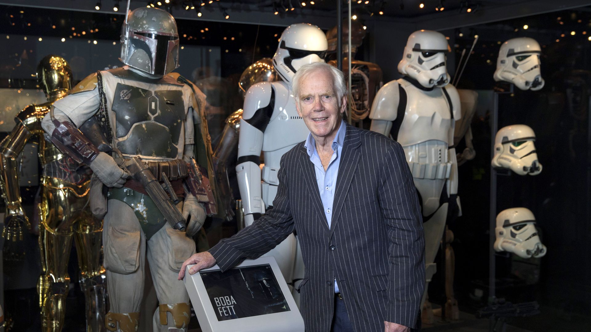 jeremy-bulloch-posiert.jpg