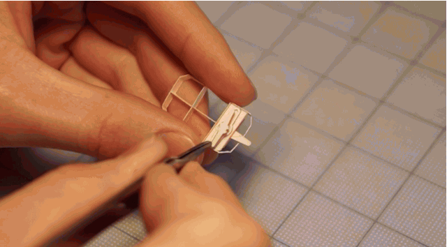 de8d27a80e1ae4c3.gif