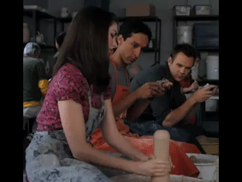5cb228f37d28e65b.gif