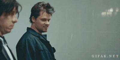 70218eb845632847.gif