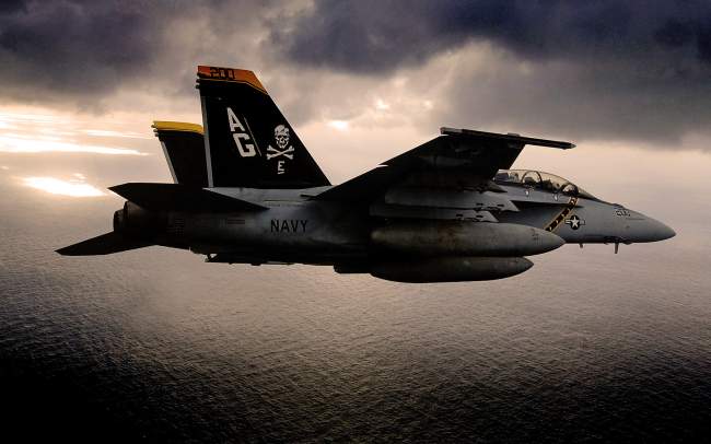 F-18-Super-Hornet.jpg