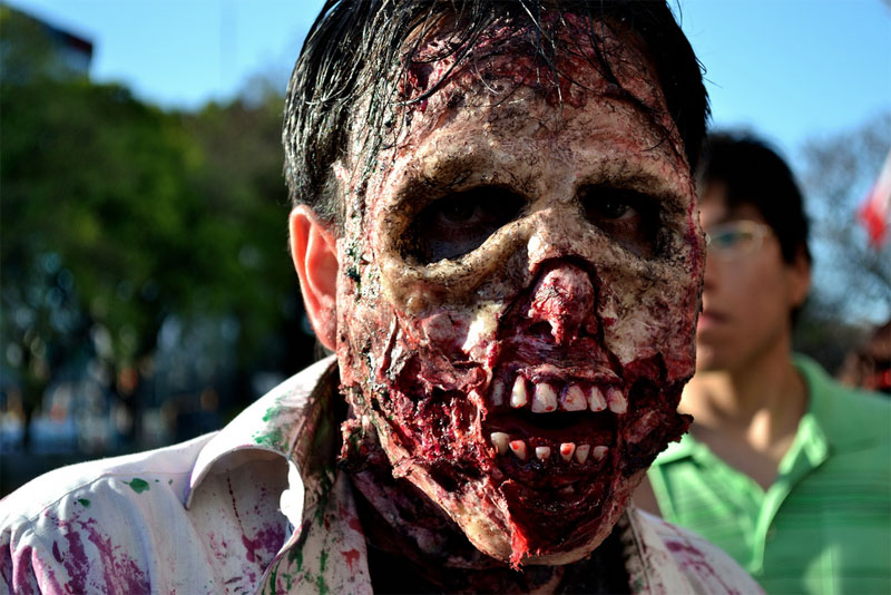 full-face-zombie-makeup.jpg