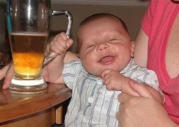 12515-baby-und-das-bier.jpg