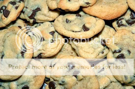 chewy-chocolate-chip-cookies.jpg