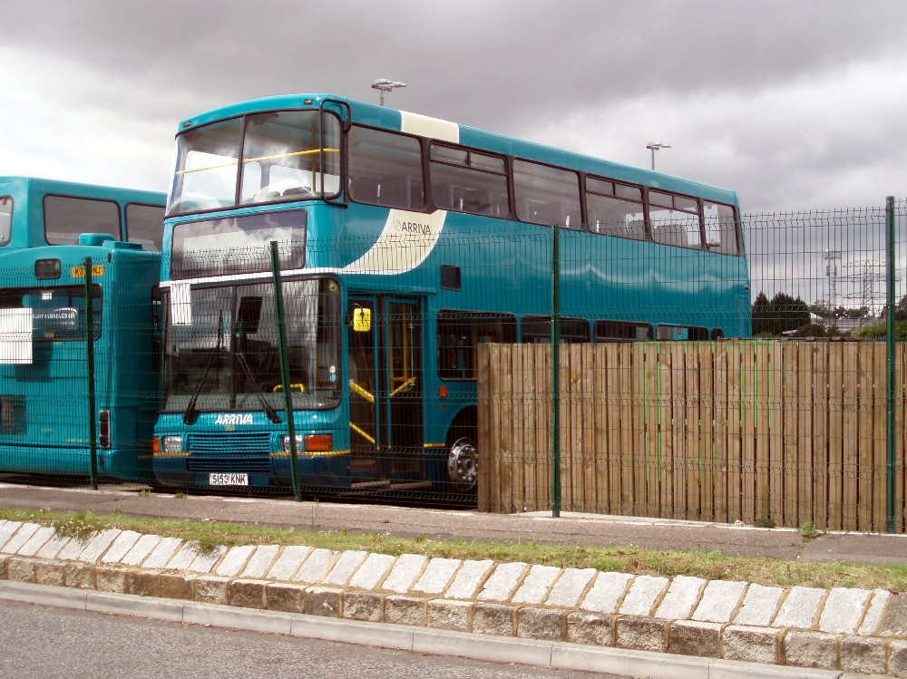 Arriva%205153%20seemingly%20now%20ready%20for%20service%20at%20Cressex%20depot%20210707%20Nigel%20Peach.jpg
